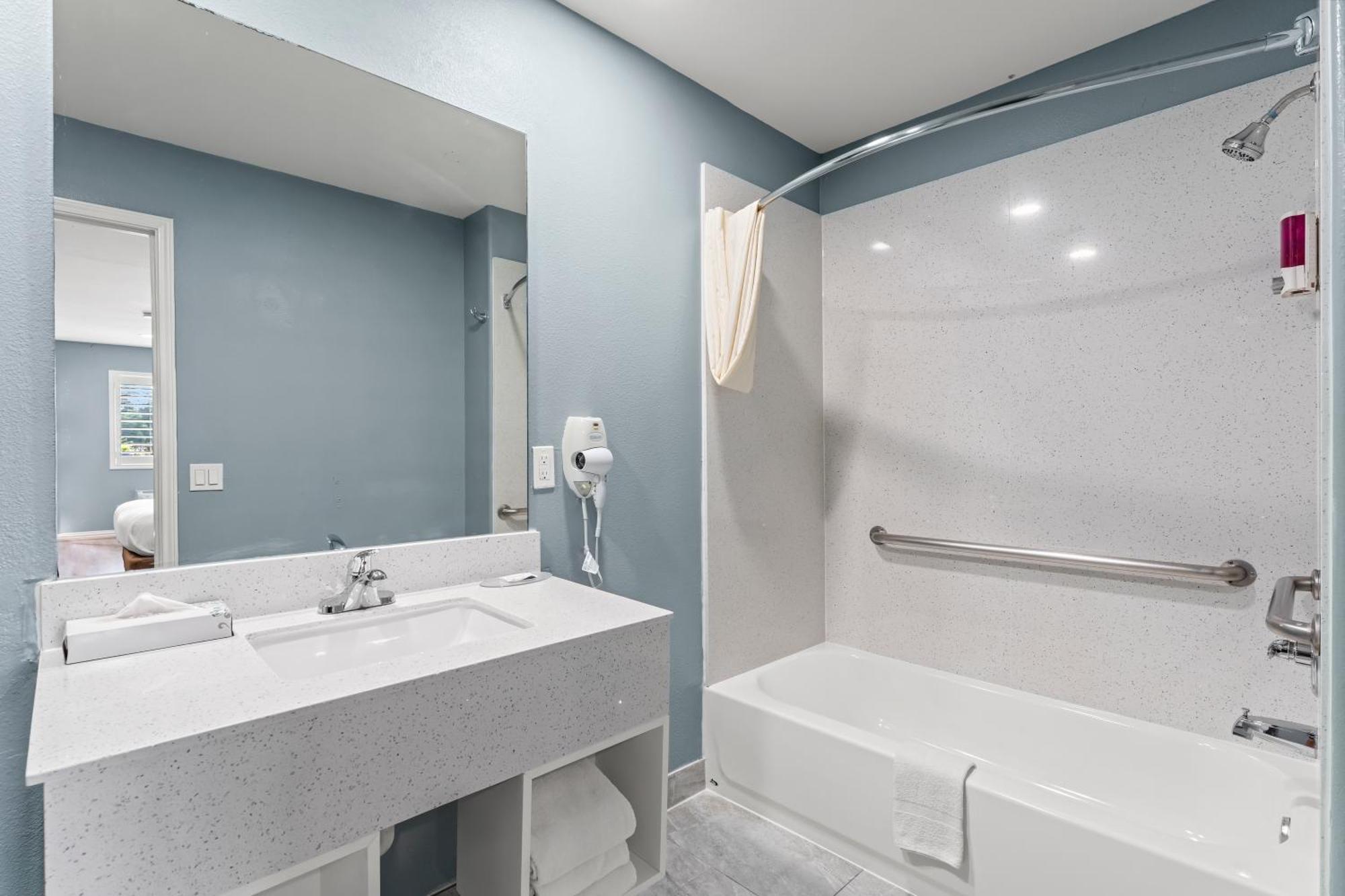 Executive Inn & Suites Магнолия Экстерьер фото